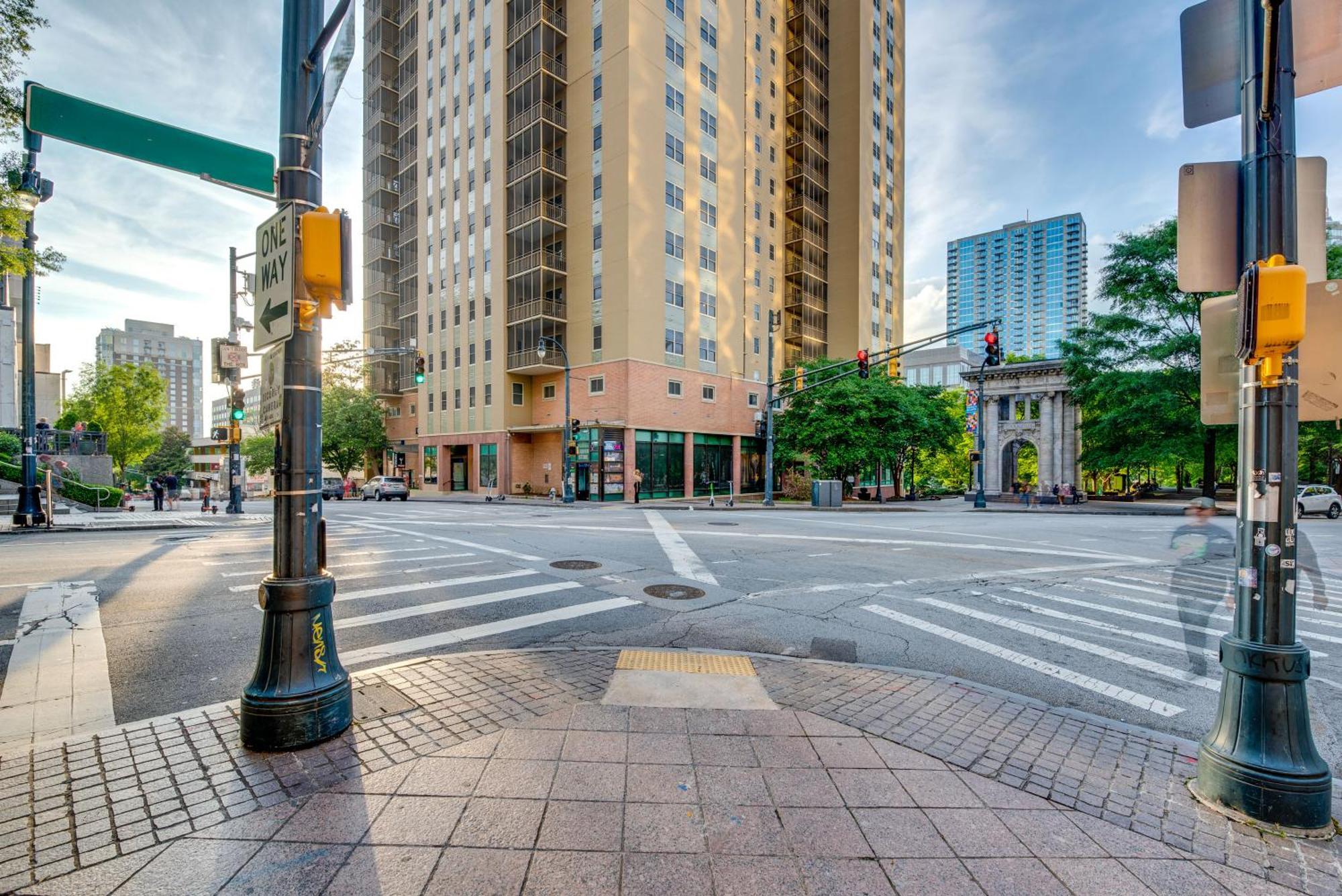 Downtown Atlanta Condo Walk To Arenas And Venues Exterior foto